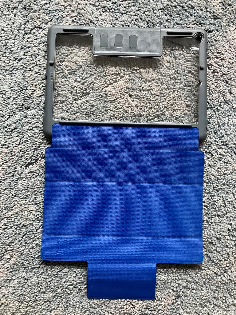 Stevige Beschermhoes blauw voor iPad 5e of 6e generatie, 10 inch, 32 GB, Nieuw, Ophalen of Verzenden