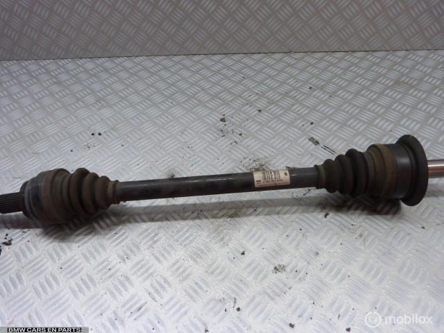 Aandrijfas linksachter BMW 5-serie F10 f11 linksachter, Auto-onderdelen, Remmen en Aandrijving, BMW, Gebruikt, Ophalen of Verzenden