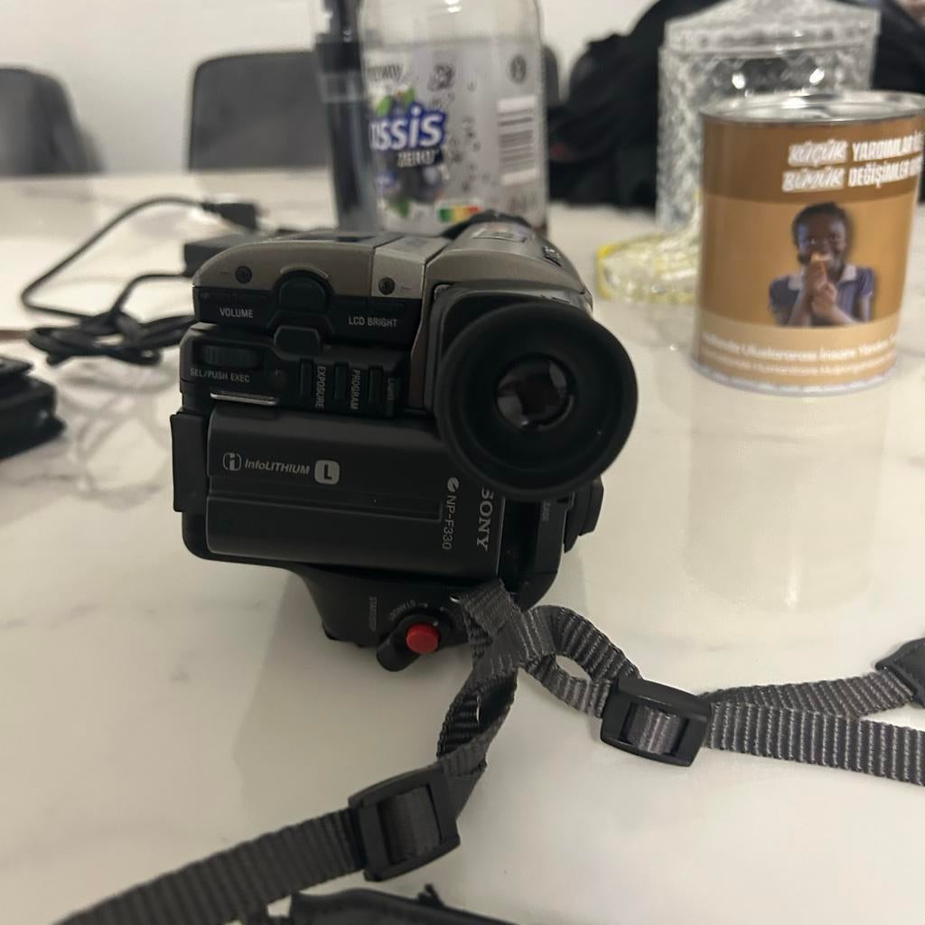 Sony Handycam Videocamera - Vintage Opnames, Audio, Tv en Foto, Videocamera's Analoog, Ophalen, Hi 8, Camera
