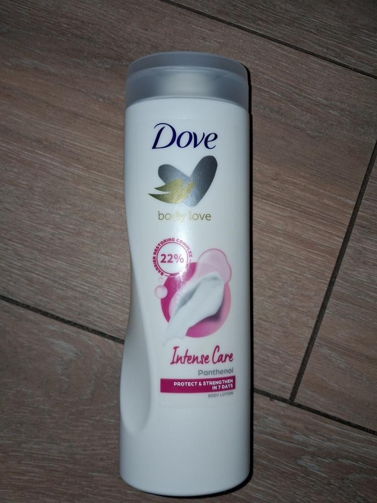 Dove intense care bodylotion 400ml, Ophalen of Verzenden, Zo goed als nieuw, Bodylotion, Crème of Olie