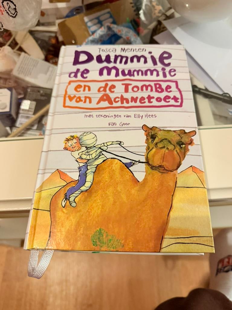 Dummie de Mummie en de Tombe van Achnetoet, Ophalen, Gelezen, Fictie