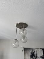 Moderne plafondlamp met 3 glazen bollen, Ophalen of Verzenden, Gebruikt, Glas, Minder dan 50 cm