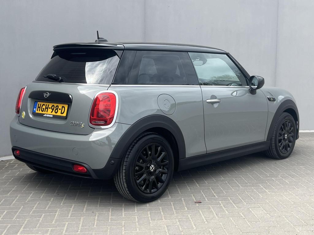 Mini Mini Electric Camden Edition 33 kWh / Apple Carplay & A, Auto's, Mini, Gebruikt, 4 stoelen, Leder en Stof, Mini Electric