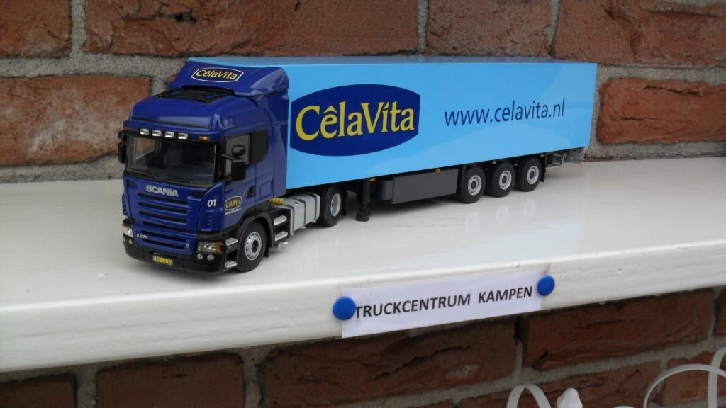 WSI  Scania  Highline  van  Celavita., Hobby en Vrije tijd, Modelauto's | 1:50, Ophalen of Verzenden, Nieuw, Bus of Vrachtwagen