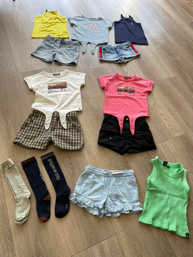 Korte broeken met bijpassende shirts & hemdjes, maat 122/128, Kinderen en Baby's, Kinderkleding | Maat 122, Zo goed als nieuw