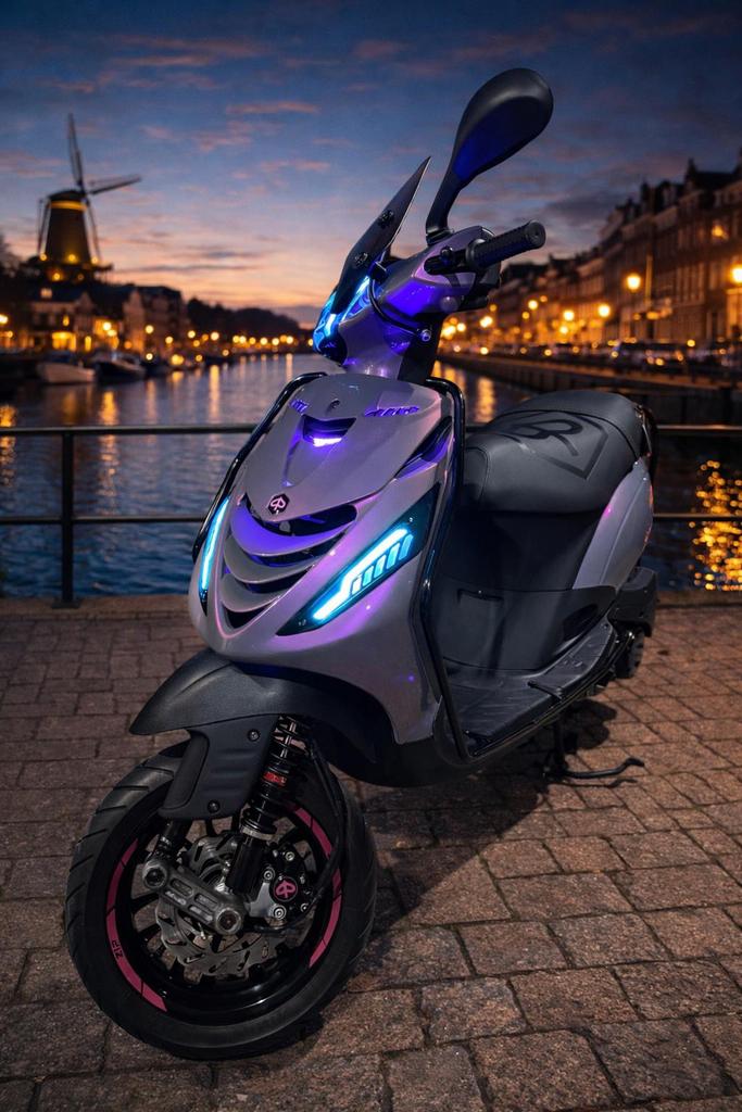 Piaggio Zip Sp-line IGET E5, Fietsen en Brommers, Snorfietsen en Snorscooters, Piaggio, Tweewielers Eindhoven, Tweewielers Eindhoven
