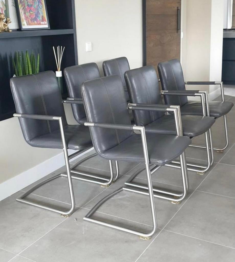 4/6 grijs lederen Henders en Hazel design eetkamerstoelen, Huis en Inrichting, Stoelen, Ophalen, Niet opgegeven, Zo goed als nieuw