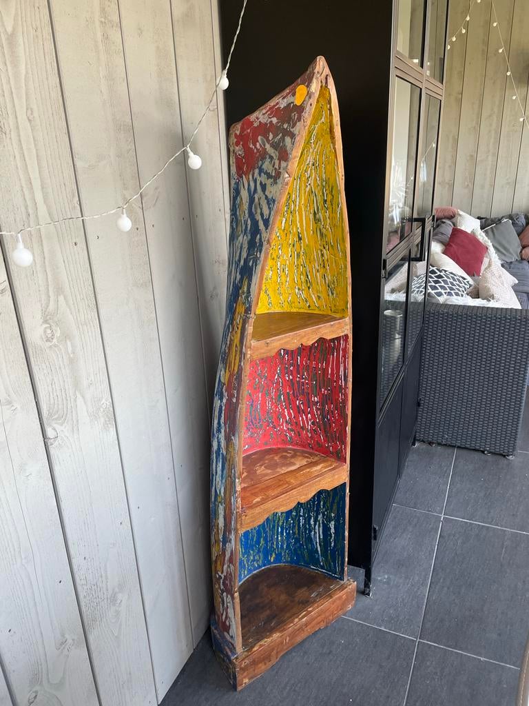 Uniek meubelstuk: halve koloniale kano met planken, Ophalen, Met plank(en), Minder dan 50 cm, Nieuw