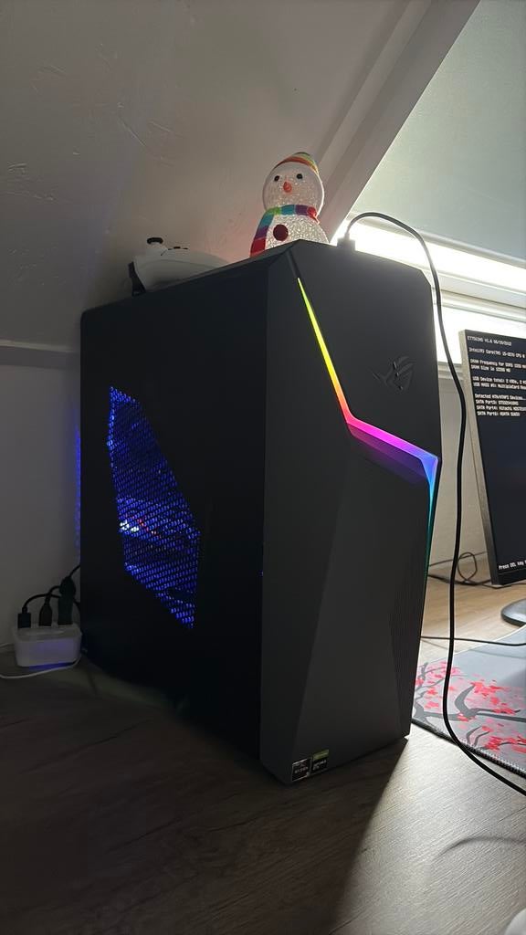 Low spec gaming pc. MOET WEG, Ophalen, Zo goed als nieuw, Gaming