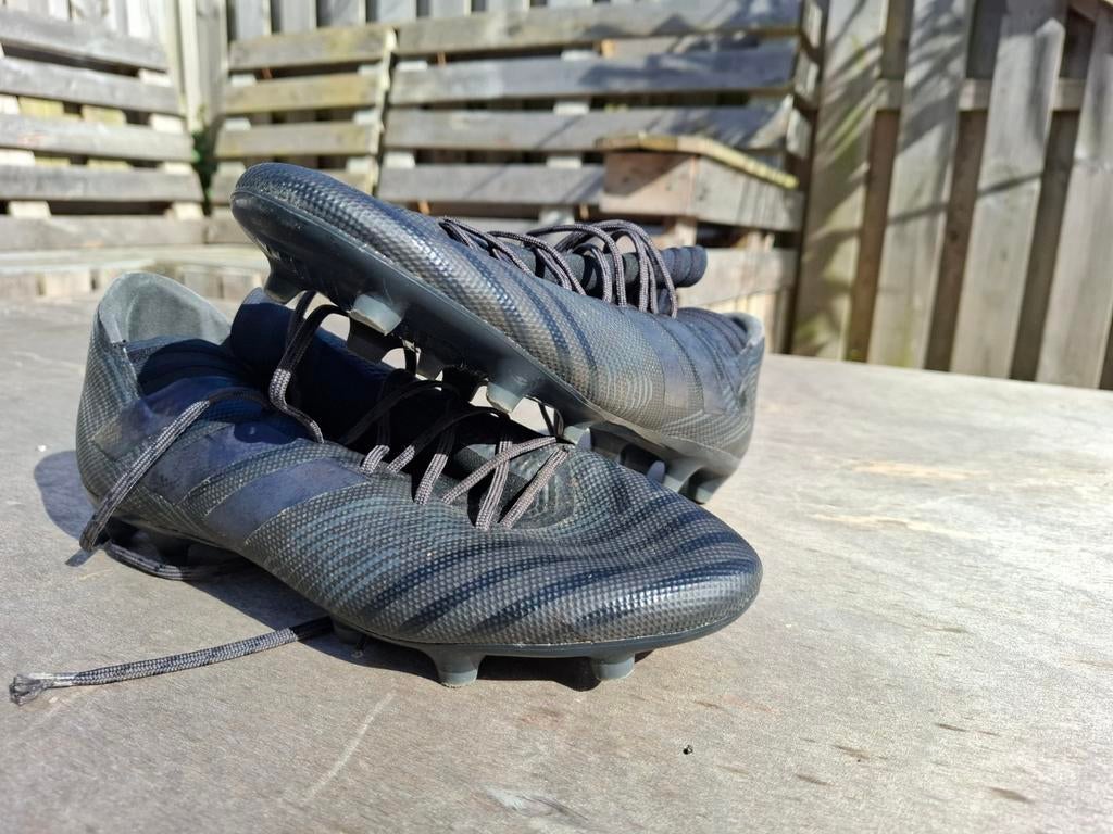 Zwarte Adidas voetbalschoenen maat 42, Sport en Fitness, Ophalen of Verzenden, Gebruikt, Schoenen