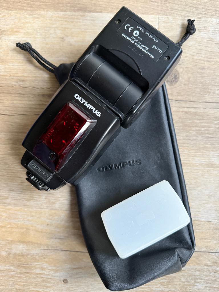 Olympus FL50 flitser, Ophalen of Verzenden, Gebruikt, Olympus, Kantelbaar