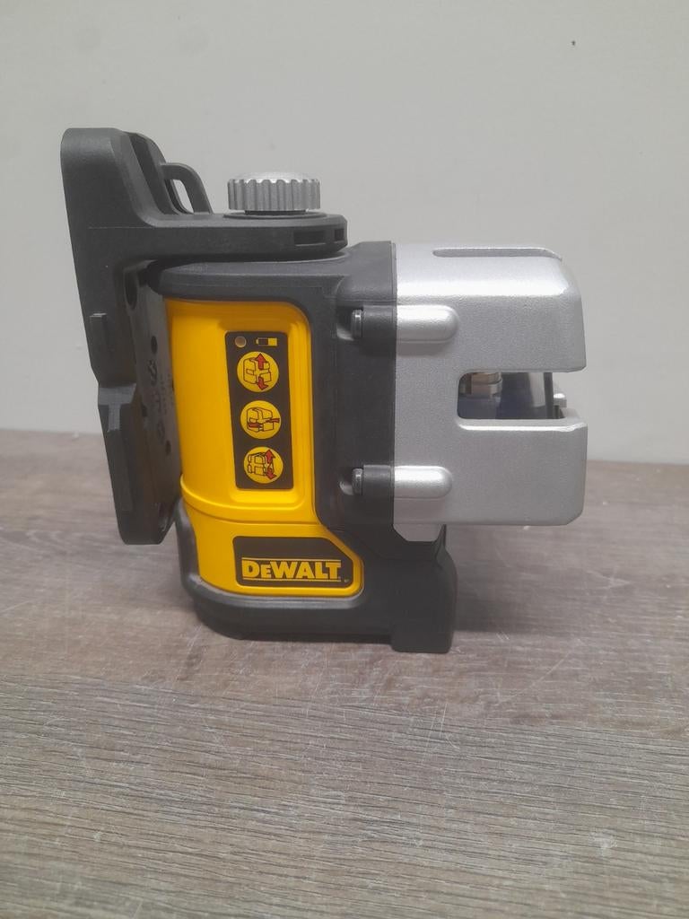 Dewalt Zelfnivellerende kruislijnlaser DW089, Doe-het-zelf en Verbouw, Meetapparatuur, Ophalen, Nieuw, Afstand