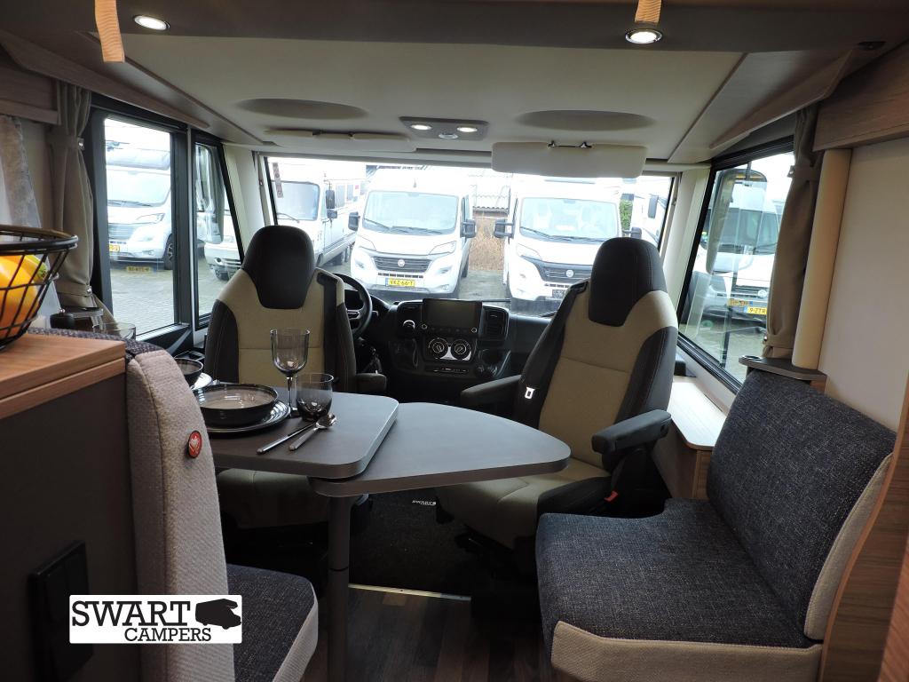 Weinsberg CaraCore 700 MEG, 4 pers. lengtebed / hefbed, Ringverwarming, Fiat, Bedrijf, Diesel