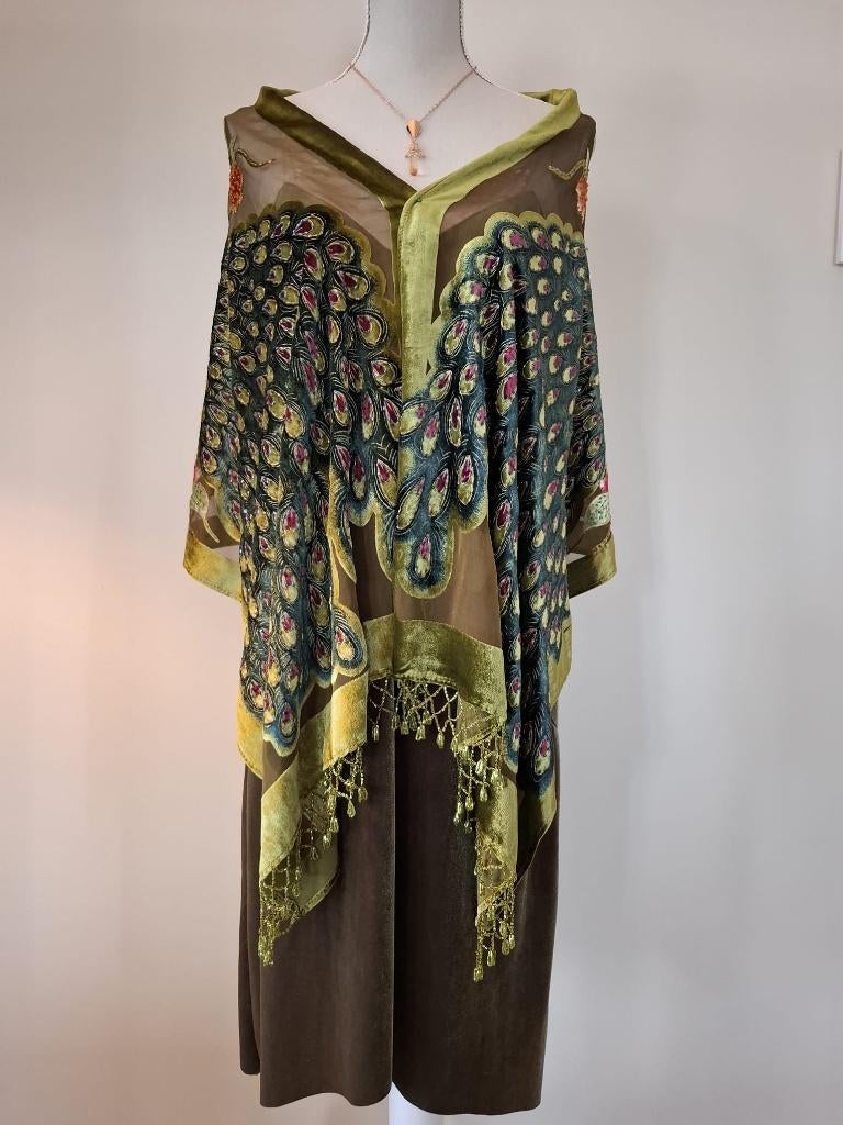 Art deco stijl groene jurk + stola met geborduurde pauwen, Maat 38/40 (M), Overige typen, Verzenden, Zwart
