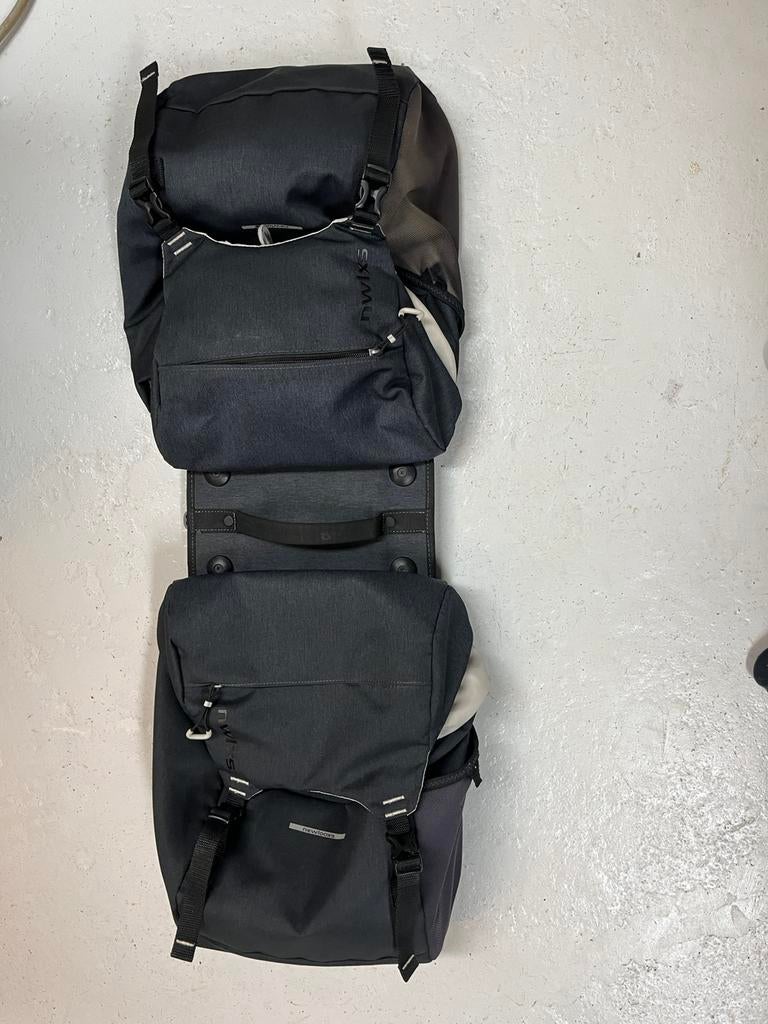 New Looxs Dubbele Fietstas -Racktime Adapter 32 Liter Zwart, Ophalen of Verzenden, Zo goed als nieuw, Overige merken