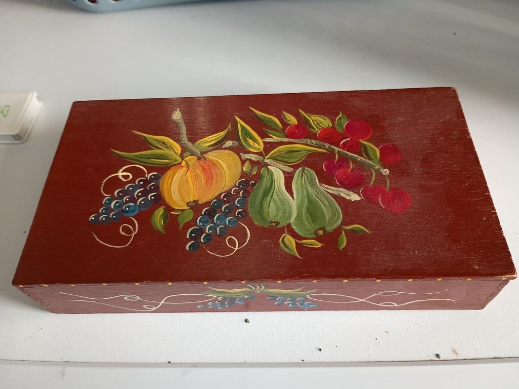Gepimpte houten sigarendoos met fruitdecoratie, Antiek en Kunst, Ophalen of Verzenden