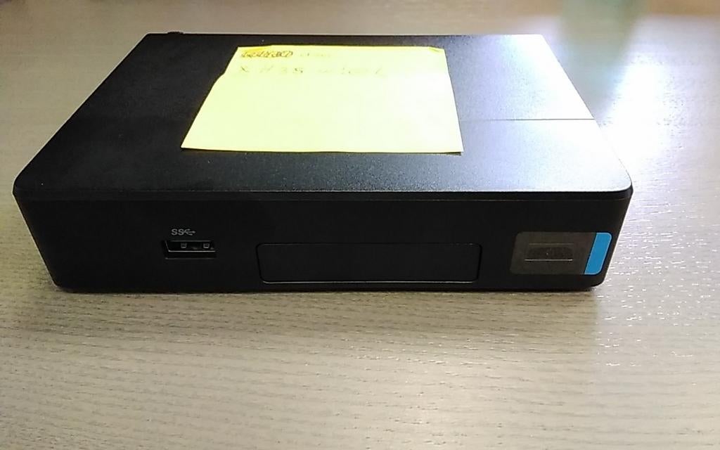 Intel NUC Rugged Kit NUC8CCHKRN / Celeron N3350 / fanless mi, Computers en Software, Desktop Pc's, Zo goed als nieuw, Minder dan 2 Ghz
