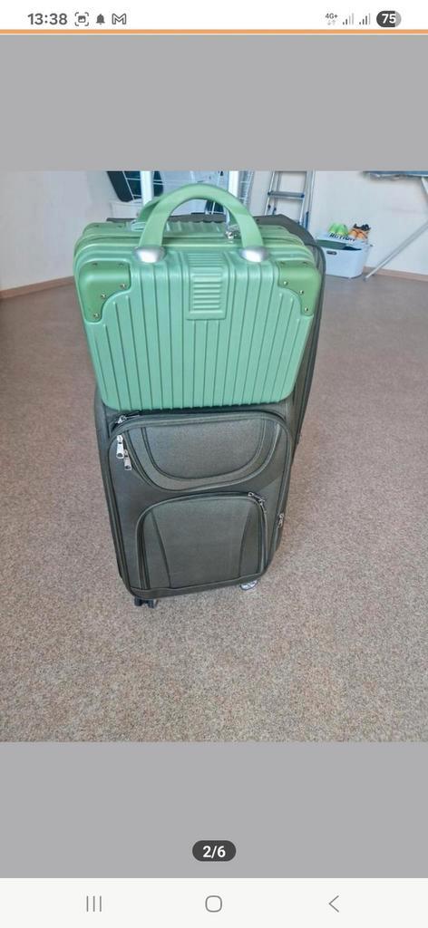 Handbagage koffer en beautycase set prijs voor beide, Sieraden, Tassen en Uiterlijk, Koffers, Gebruikt, Zacht kunststof, 50 tot 60 cm