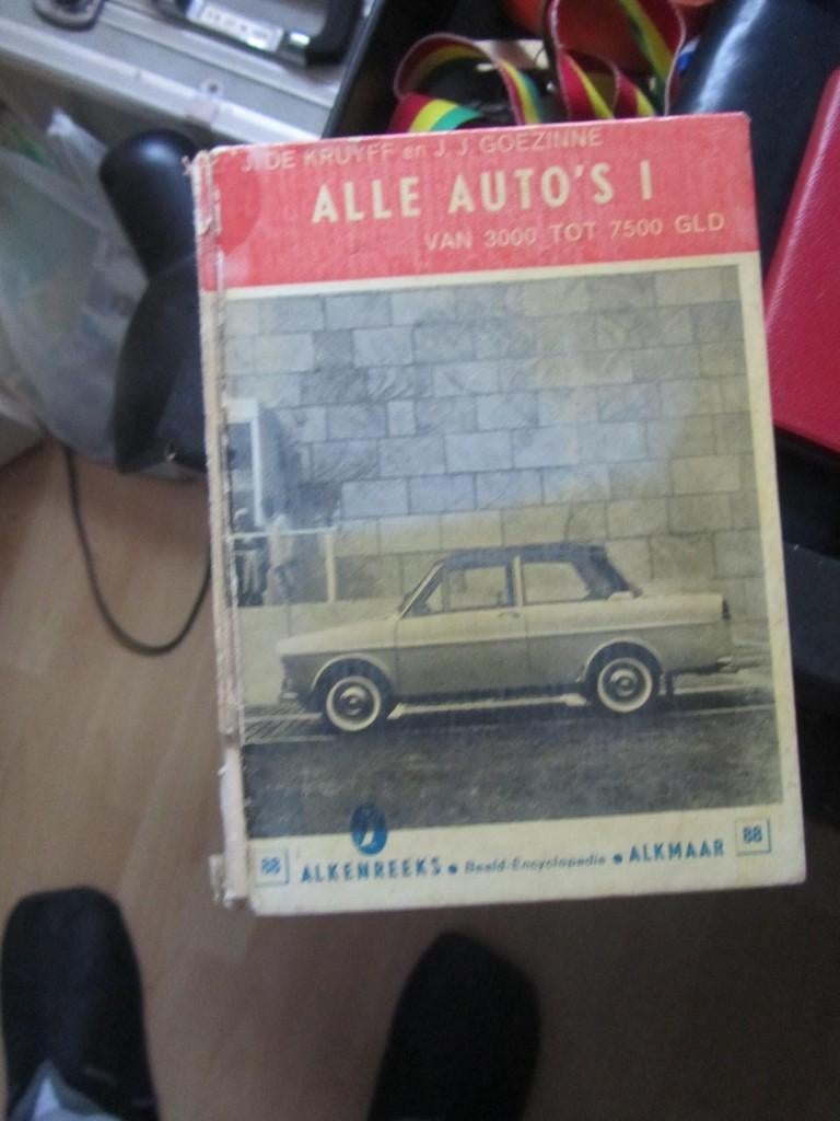 boekje  alle auto' deel 1, Ophalen of Verzenden, Gelezen, Algemeen