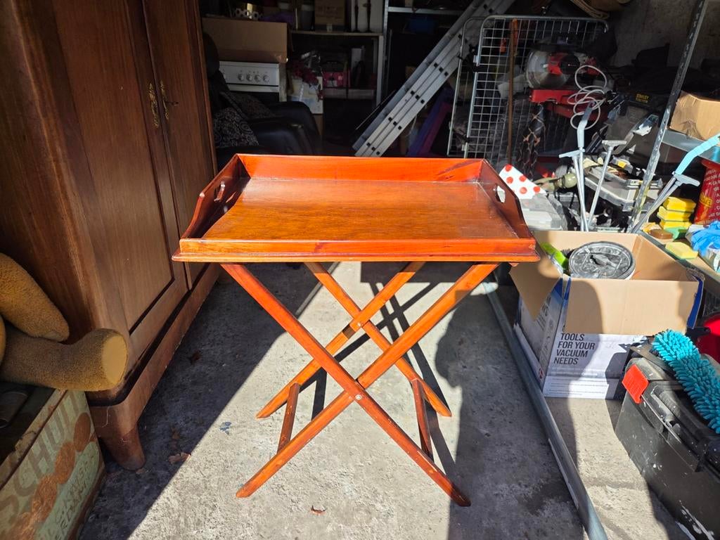 Antieke mahoniehouten butlertray met inklapbare schraag, Ophalen