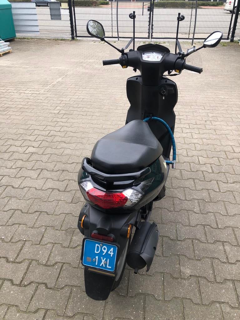 Peugeot Kisbee scooter 2015, Ophalen, Overige modellen, Zo goed als nieuw, Benzine