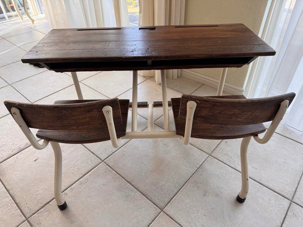 Vintage schoolbankje met twee stoelen, Ophalen