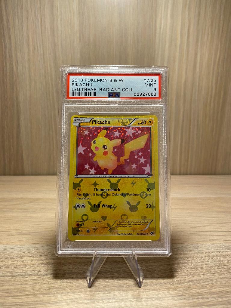 Pikachu RC7/RC25 Holo Rare Radiant Collection, Ophalen of Verzenden, Nieuw, Losse kaart, Foil