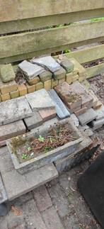 Diverse stenen, pallesandes en trotoirvanden, Ophalen, Gebruikt, Beton, Klinkers