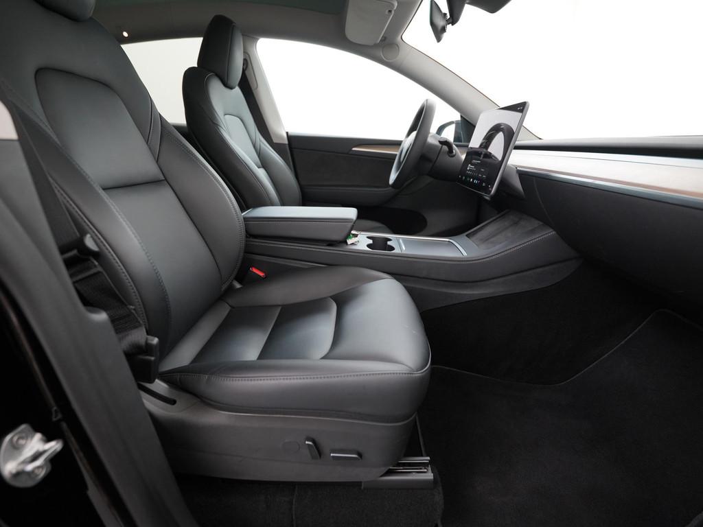 Tesla Model Y Long Range AWD 75 kWh | Trekhaak | Zondag Open, Auto's, Tesla, Automaat, 12 maanden, Stof, Gebruikt