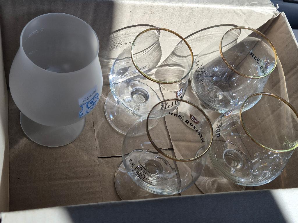 Gratis Ophalen: Hertog Jan en Lipton glazen, Huis en Inrichting, Keuken | Servies, Ophalen, Glas of Glazen, Gebruikt, Glas