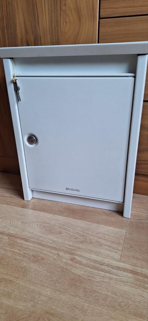 Brabantia brievenbus wit., Ophalen of Verzenden