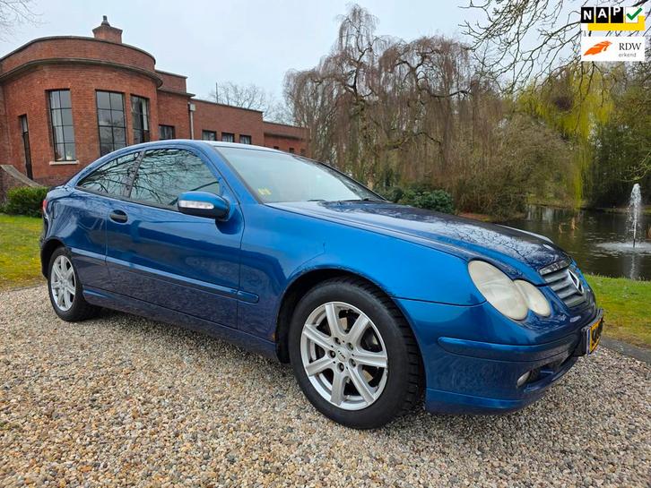 Mercedes-Benz C-klasse Sportcoupé 200 K AUTOMAAT/airco/CRUI, Auto's, Mercedes-Benz, Bedrijf, Te koop, C-Klasse, ABS, Airbags, Boordcomputer