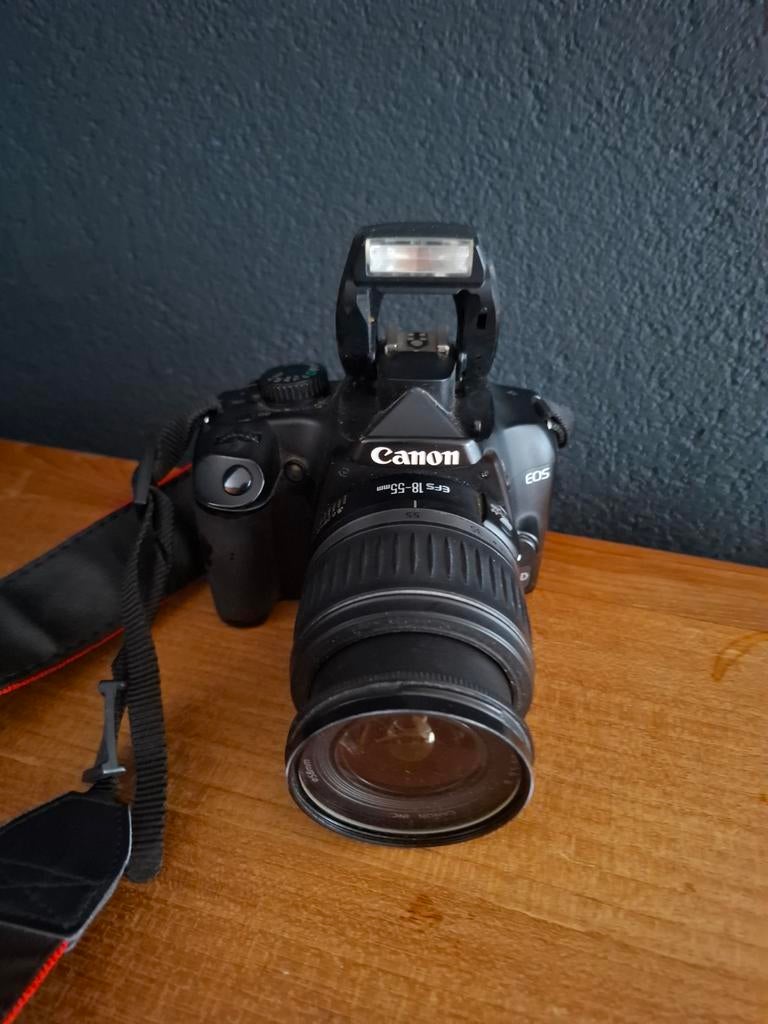 Canon EOS 1000D spiegelreflexcamera met  2 zoomlenzen, Audio, Tv en Foto, Fotocamera's Digitaal, Ophalen of Verzenden, Canon