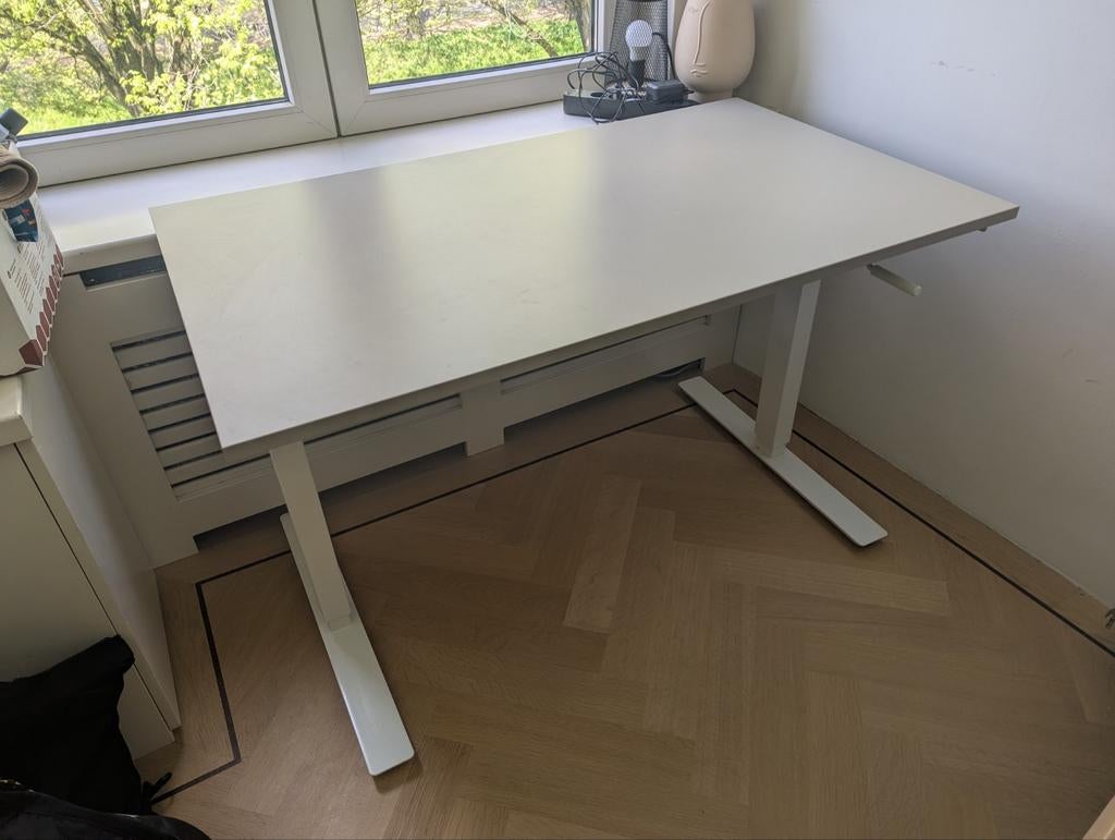 Ikea Trotten Handmatig Verstelbaar Bureau, Ophalen