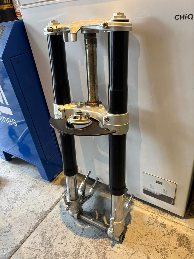 Mv agusta f3 675. Voorvork 650 compleet.Met brembo remtangen, Motoren, Ophalen of Verzenden