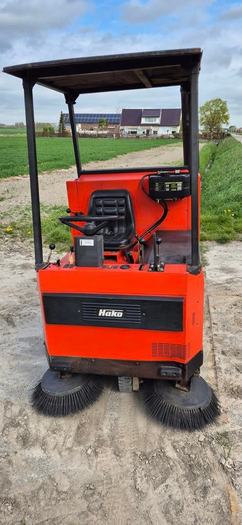 Hako veegmachine - Krachtige en betrouwbare reiniging, Ophalen of Verzenden, Gebruikt, Hako
