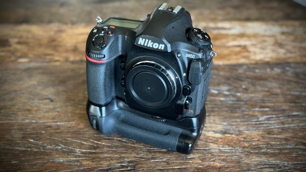 Nikon D850, Audio, Tv en Foto, Fotocamera's Digitaal, Ophalen, Spiegelreflex, Zo goed als nieuw, Nikon