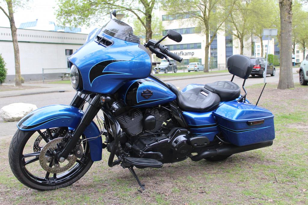 Harley-Davidson Street Glide FLH-X Street-Glide, Motoren, Motoren | Harley-Davidson, 1688 cc, Chopper, Bedrijf, Meer dan 35 kW