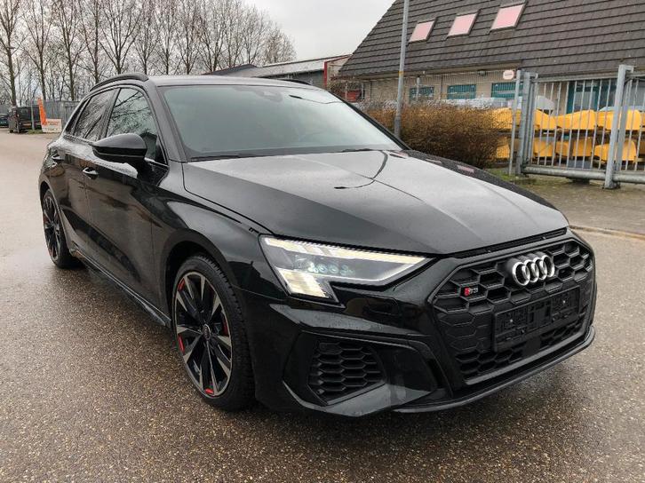 Audi S3 Sportback quattro B&O HUD 310PK met rijdbare schade, Auto diversen, Schadeauto's, Audi, Automaat, Benzine, Hatchback, Zwart