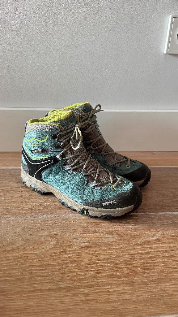 In nette staat: Meindl Litepeak Junior GTX mt 38, Sport en Fitness, Bergsport en Wandelen, Zo goed als nieuw, Schoenen, Ophalen of Verzenden
