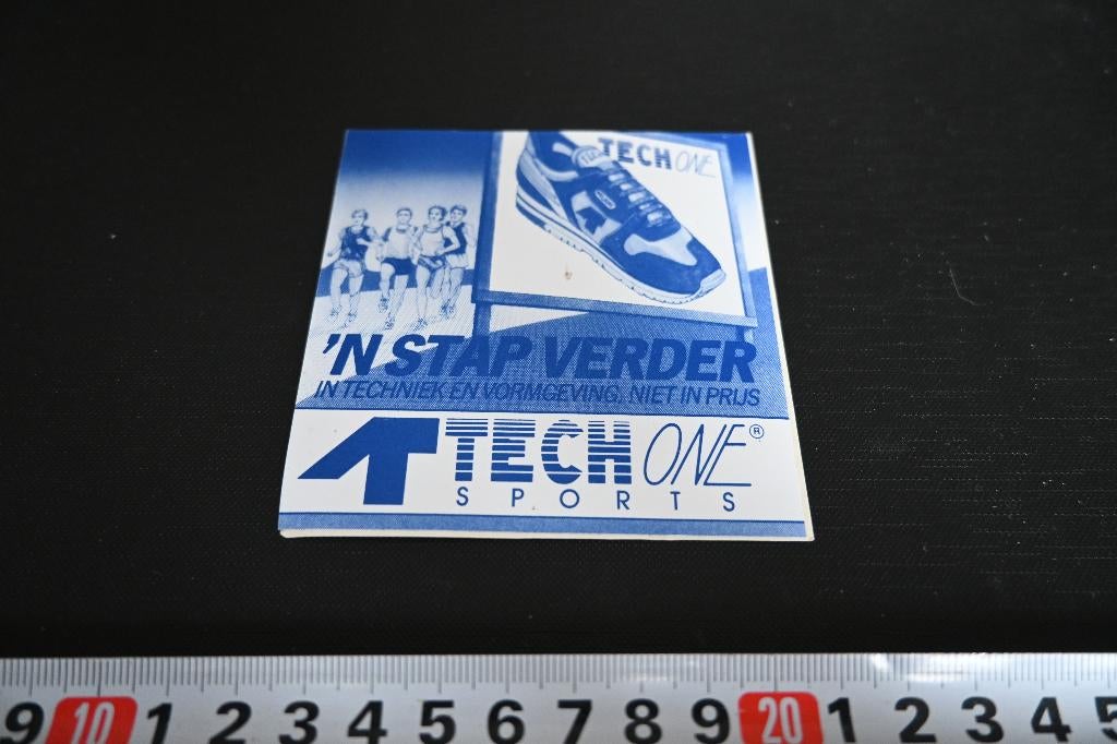 sticker TECH One sports 'n stap verder, Ophalen, Zo goed als nieuw