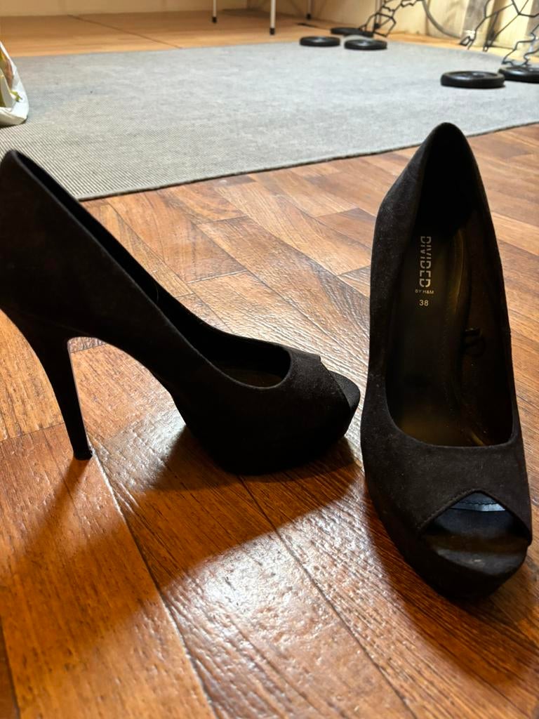 Mooie zwarte hakjes in maat 38, Ophalen, Zo goed als nieuw, Zwart