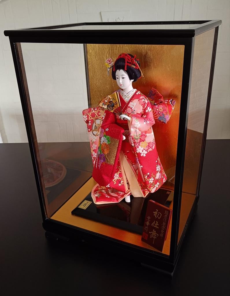 Prachtige Japanse Geisha pop in vitrinekast., Antiek en Kunst, Antiek | Woonaccessoires, Ophalen