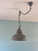 Frezoli industriële hanglamp, Ophalen