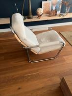 Gelderland 601 Mr. Oberman fauteuil en poef, Ophalen, Gebruikt, Rond, Stof