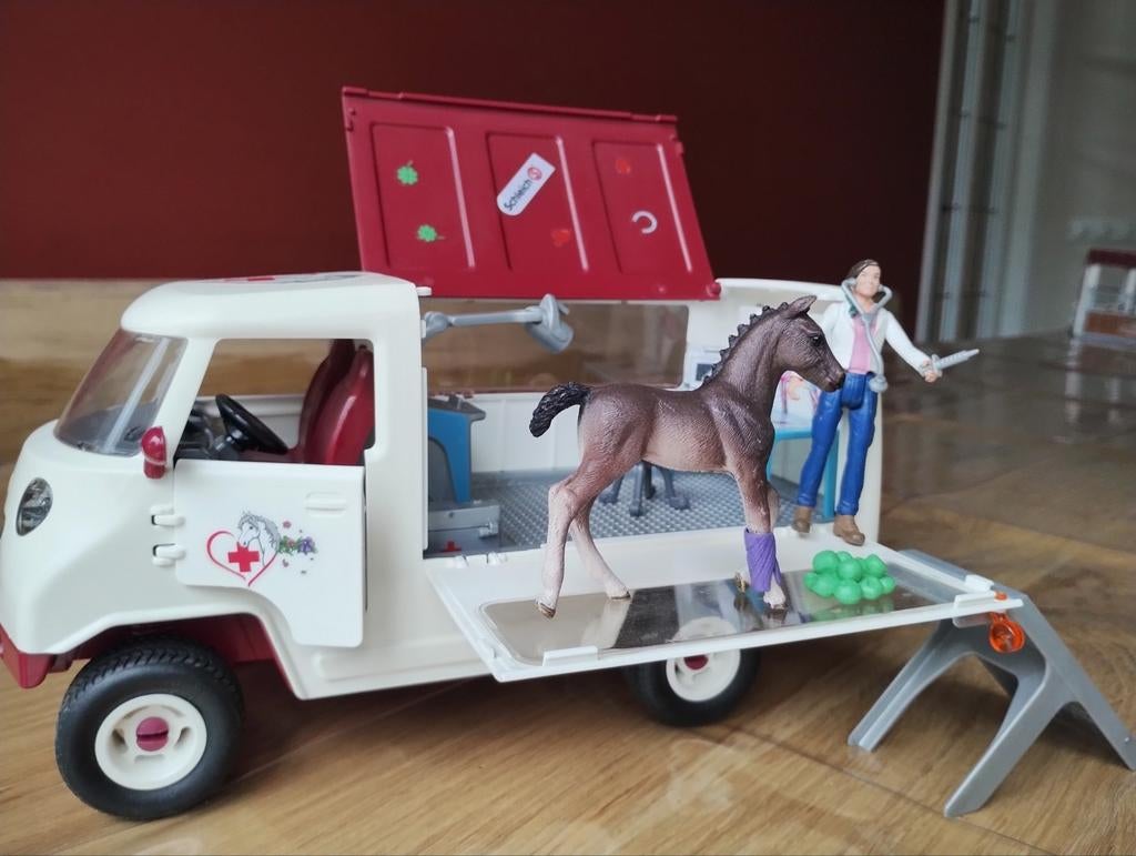 Schleich dierenarts met paardentrailer, Ophalen of Verzenden