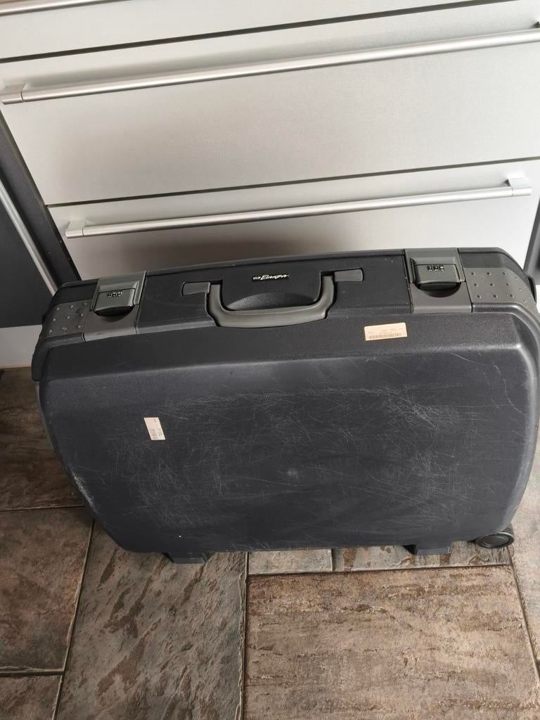 Groot reiskoffer met wielen., Hard kunststof, Zo goed als nieuw, 70 cm of meer, Wieltjes