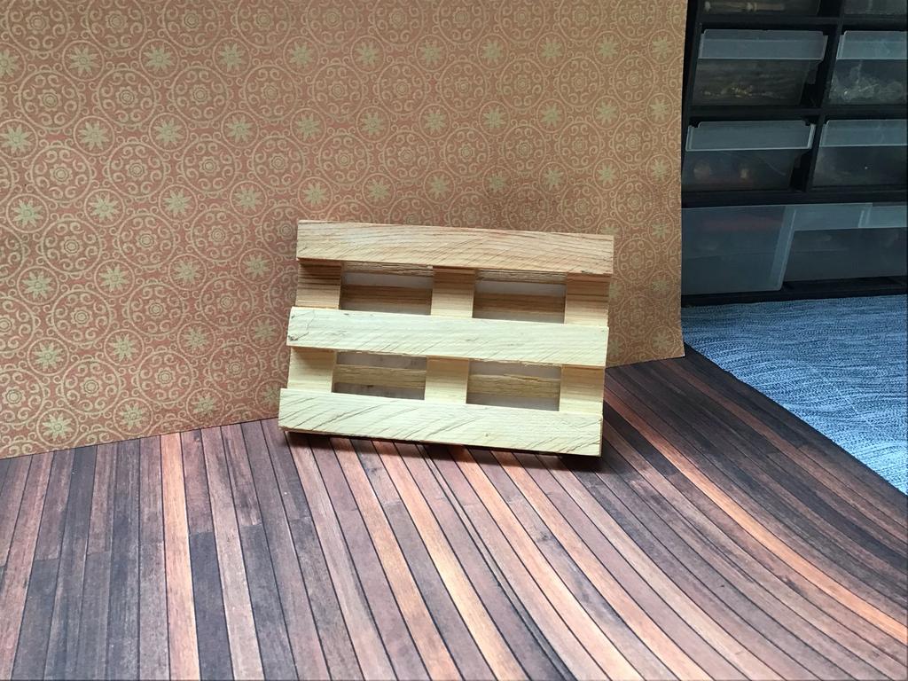 Houten pallet, Ophalen of Verzenden, Gebruikt, Poppenhuis