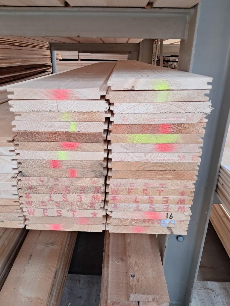 Partijtje vloerhout 1,8 x 16,5 glad, Tuin en Terras, Palen, Balken en Planken, Ophalen, Zo goed als nieuw, 250 cm of meer, Planken