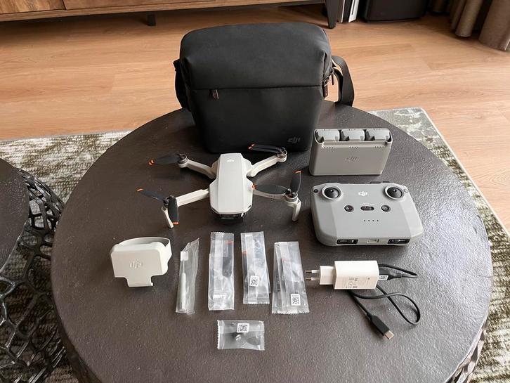 DJI Mini 2 Fly More Combo, Audio, Tv en Foto, Drones, Zo goed als nieuw, Cameradrone, Topkwaliteit, DJI, Minder dan 250 gram, 30 tot 45 minuten